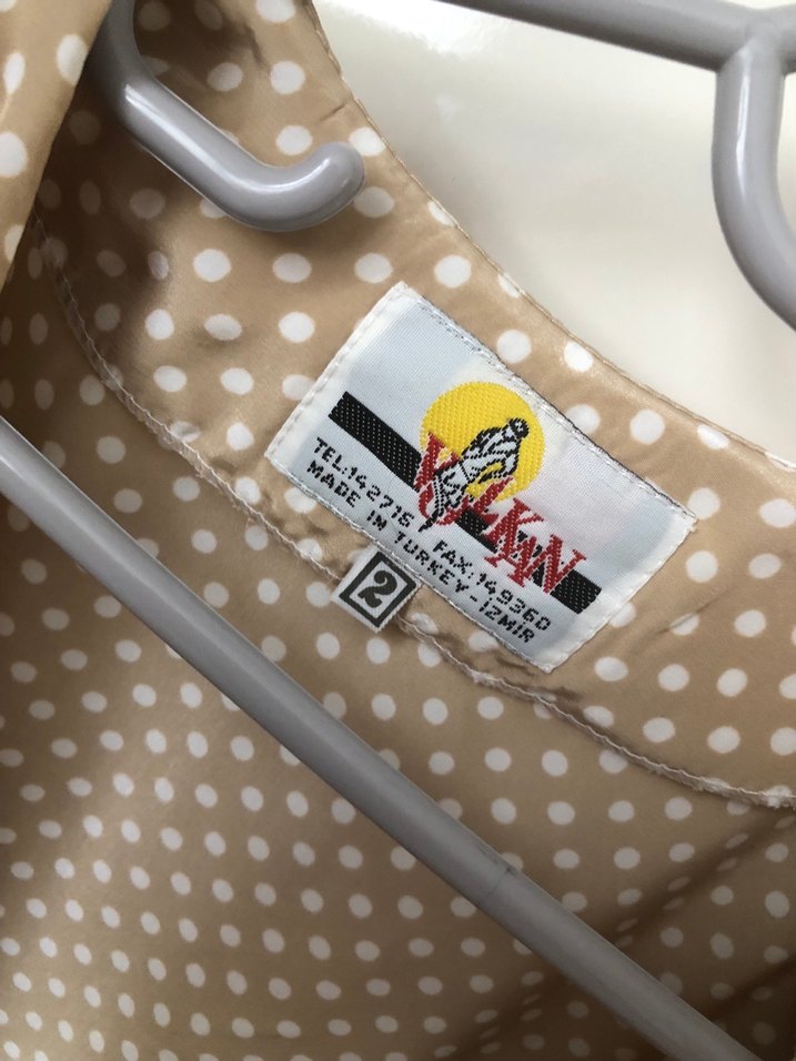 Bej Puantiyeli Drapeli Kadın Gömlek - Görsel 3