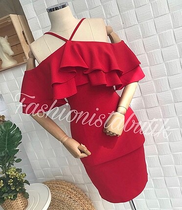 Kırmızı elbise