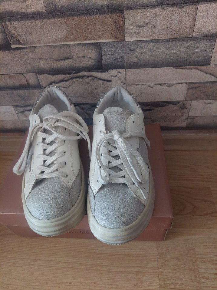 Beyaz Süet Kadın Sneakers - Görsel 3