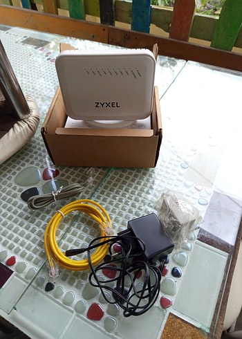 Beyaz Zyxel Ağ Cihazı sıfır kutusunda - Görsel 3