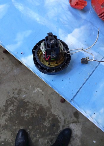 Mavi Gri Elektrikli Süpürge Parçası - Görsel 4