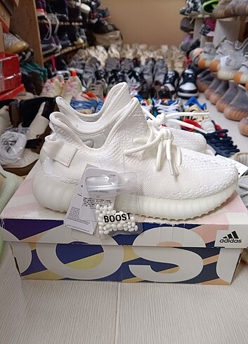 Adidas Yeezy Boost 350 V2 