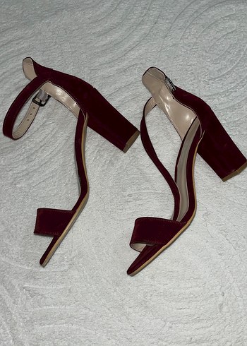 40 Beden Bordo Süet Tokalı Topuklu Kadın Ayakkabı