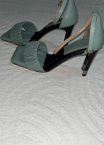 40 Beden Yeşil Stiletto Topuklu Kadın Sandalet