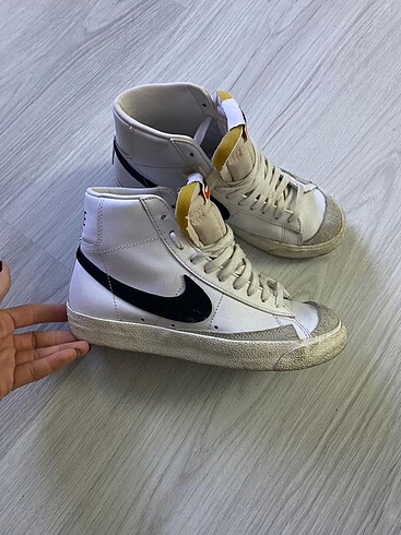 Nike Nike Blazer Mid