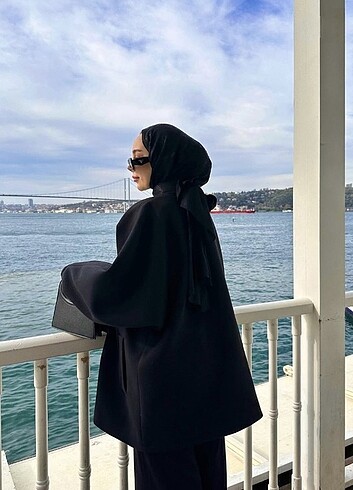 universal Beden Meryem Merve Kaygusuz Siyah Kaşe Kaban