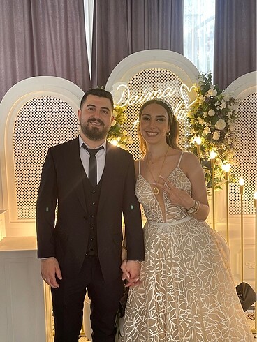 Nişan elbisesi