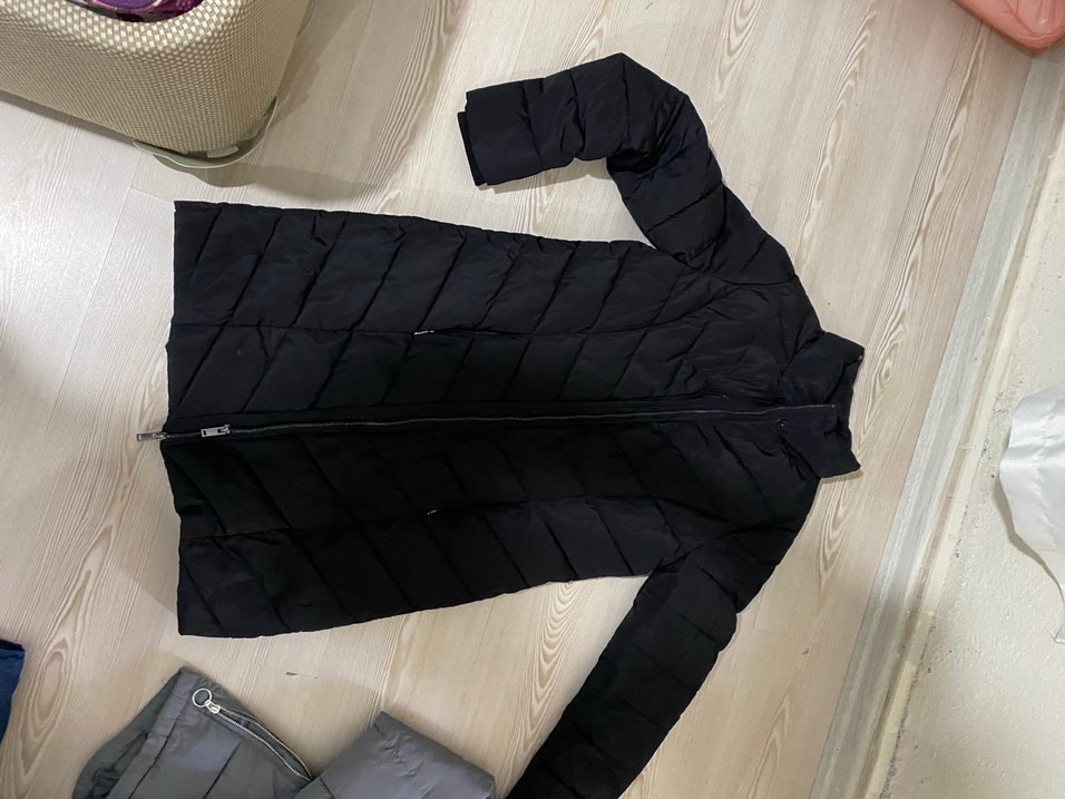 Kadın Siyah Uzun Kollu Kışlık Mont - Görsel 3