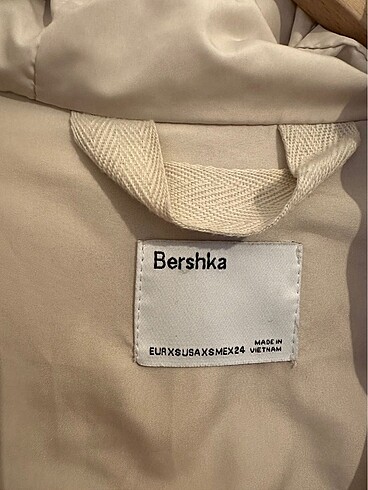 s Beden Bershka krem