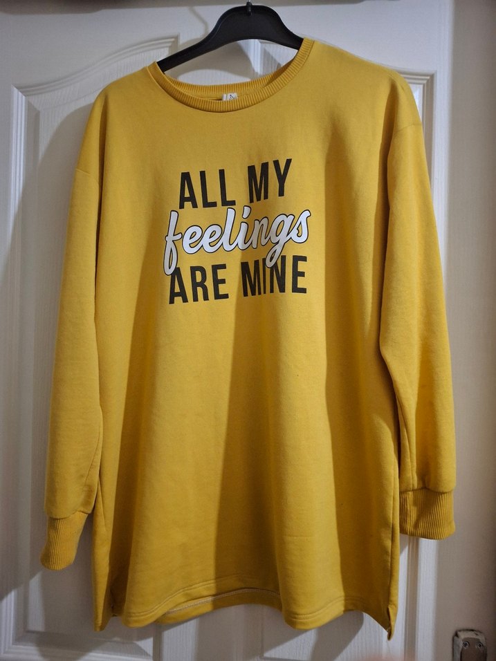 Sarı Baskılı Kadın Sweatshirt - Görsel 2
