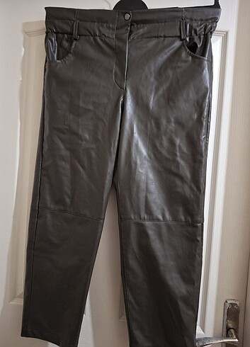 Deri pantolon 44 46 beden uyumlu - Görsel 3