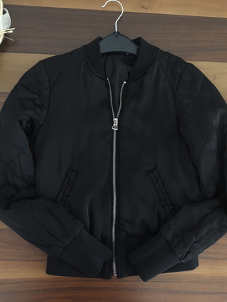 xs Beden Saten görünümlü bomber ceket