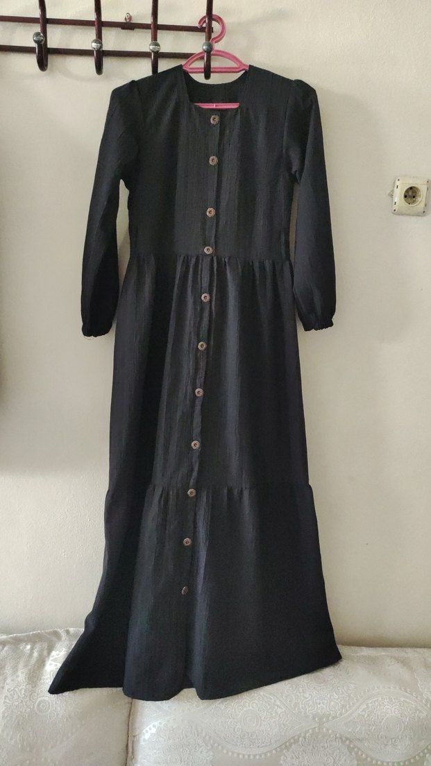 Düğmeli Siyah Keten Uzun Elbise - Görsel 3