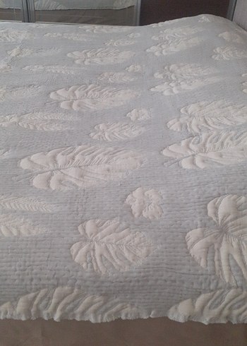 Gri Beyaz Nakışlı Yatak Örtüsü. - Görsel 7