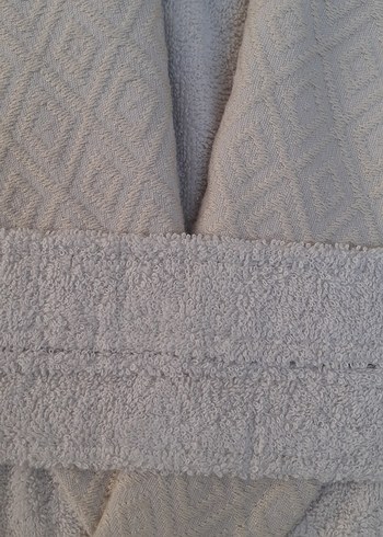 Gri Desenli Beyaz Bornoz BAŞ HAVLUSU MEVCUT - Görsel 7