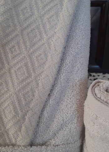 Gri Desenli Beyaz Bornoz BAŞ HAVLUSU MEVCUT - Görsel 5