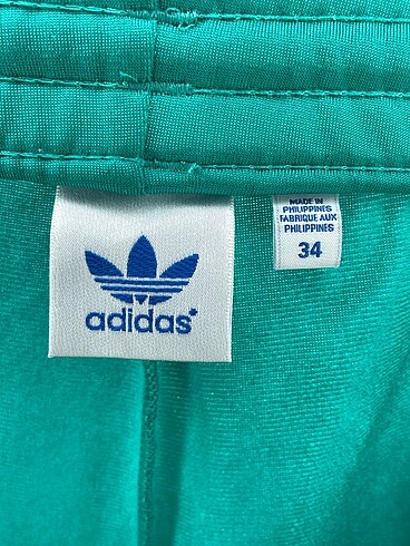 34 Beden çeşitli Renk Adidas Eşofman Altı %70 İndirimli.