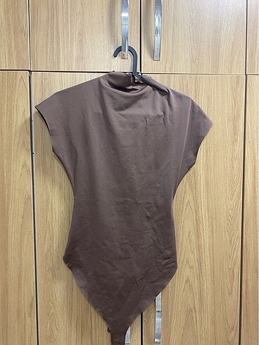 Zara zara dik yaka body