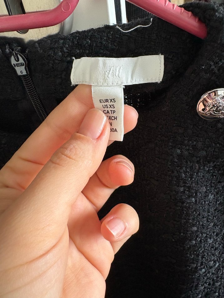 Düğme detaylı Siyah Mini Kadın Bluz - Görsel 3