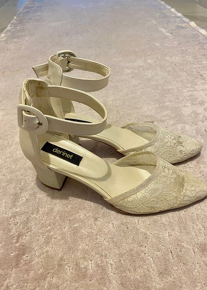 Beyaz gelinlik ayakkabısı - Görsel 2