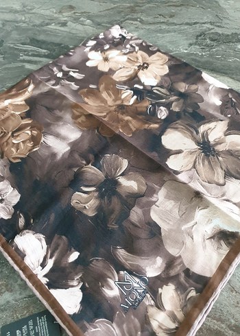 Kahverengi Vintage Desenli Kadın soft esarp - Görsel 2