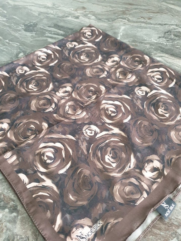 Kahverengi Fırfırlı Kadın soft esarp - Görsel 2