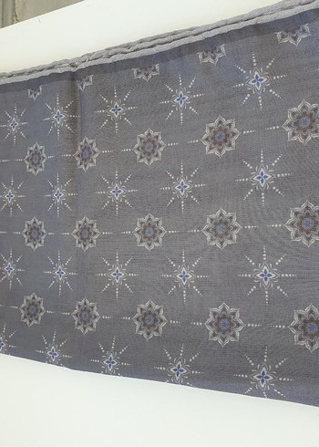 Gri Pileli Kadın Fular - Görsel 3