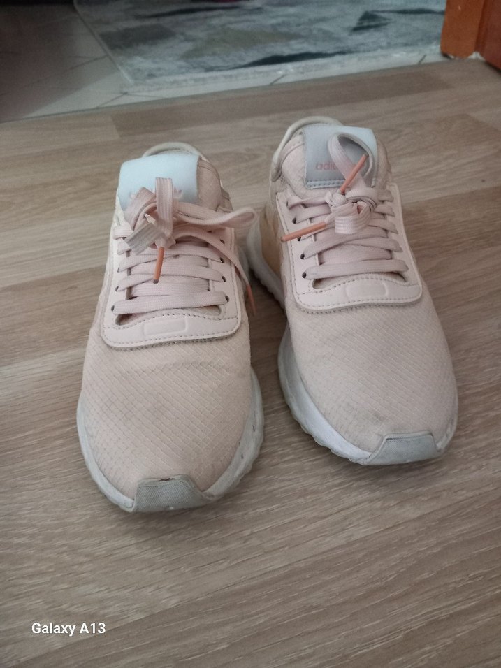 Adidas pembe spor ayakkabı - Görsel 3