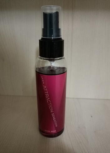Avon AVON ATTRACTION VÜCUT SPREYİ