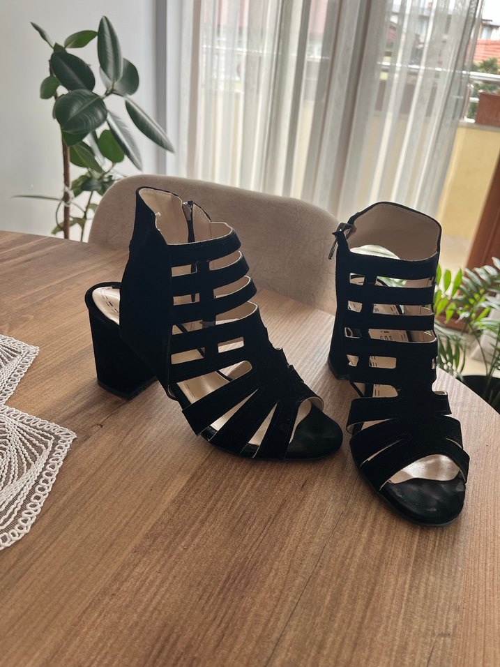 Siyah kafes topuklu ayakkabı - Görsel 2