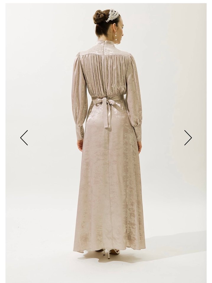 Bej Uzun Kollu Drapeli Kadın Abiye Elbise - Görsel 4