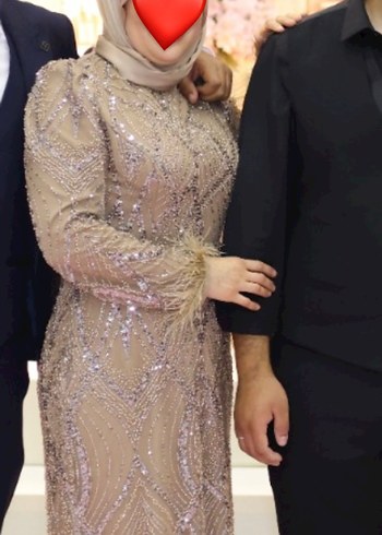 Uzun Kollu, Yüksek Yakalı pullu Nişan Elbisesi - Görsel 3