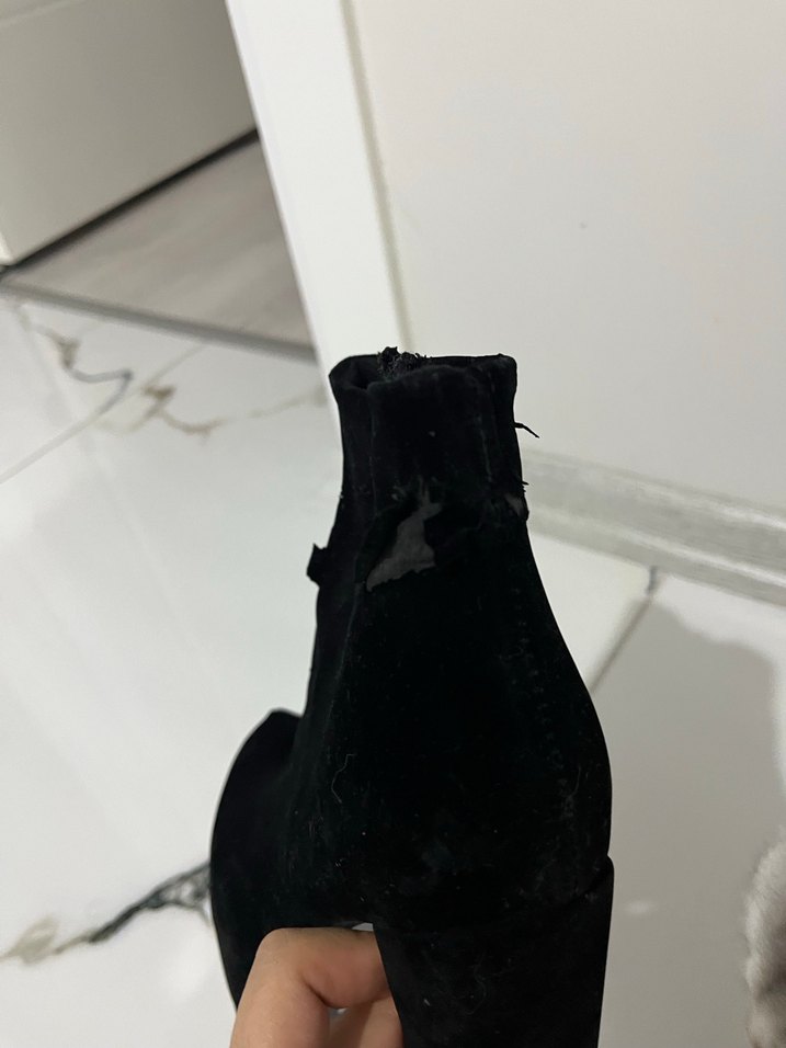 Siyah Süet Platform Topuklu Kadın Bot - Görsel 4