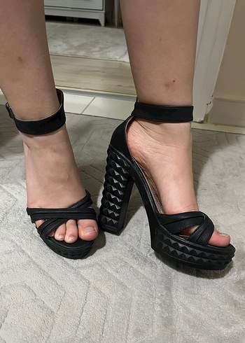Siyah Platform Topuklu Kadın Ayakkabı - Görsel 3