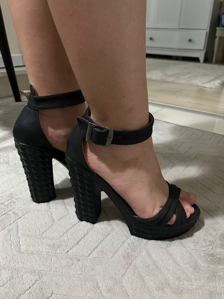 Siyah Platform Topuklu Kadın Ayakkabı - Görsel 4