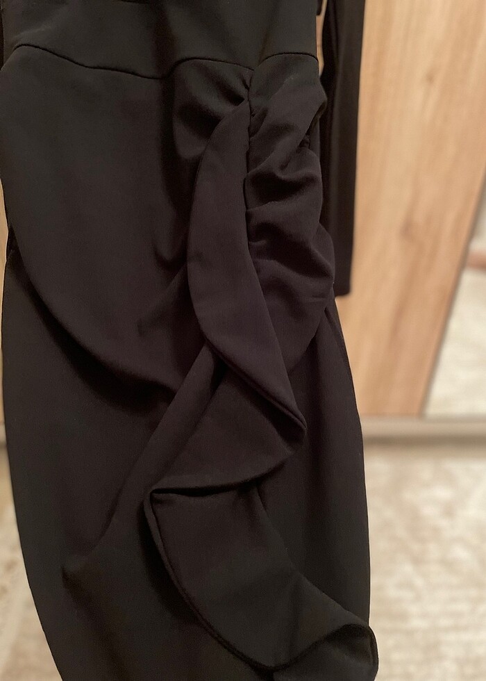 Siyah elbise - Görsel 3