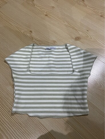 Zara crop
