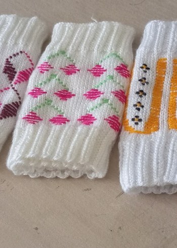 Renkli Nakışlı Örgü Kadın Eldivenleri - Görsel 2