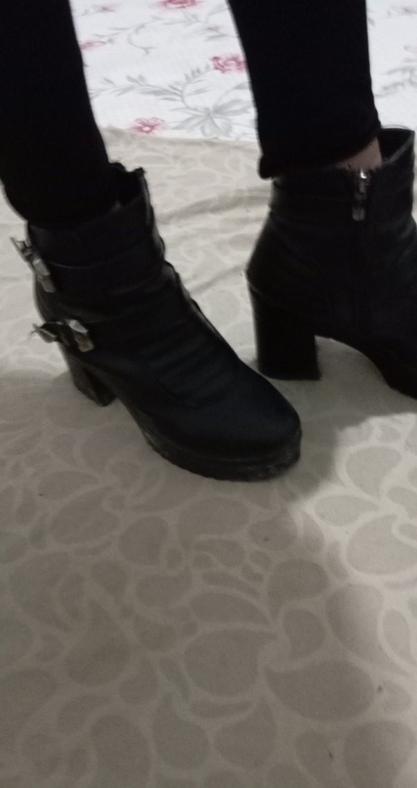 Tokalı Siyah Kadın Deri Bot - Görsel 3