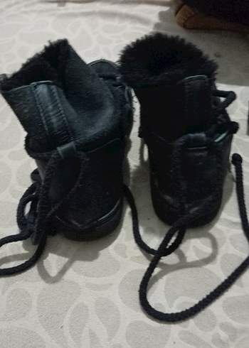 Siyah Kürklü Kadın Dolgu Topuk Bot - Görsel 4