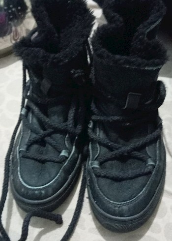 Siyah Kürklü Kadın Dolgu Topuk Bot - Görsel 2