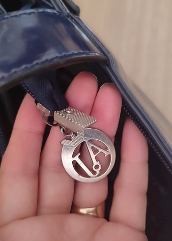  Beden mavi Renk Parlak Lacivert Kadın El Çantası