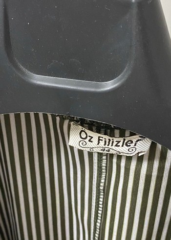 Kadın Uzun Belden Bağcıklı Haki Yağmurluk - Görsel 3