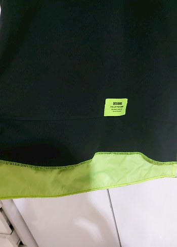 Düğmeli Siyah Yüksek Yakalı Kadın Sweatshirt - Görsel 2