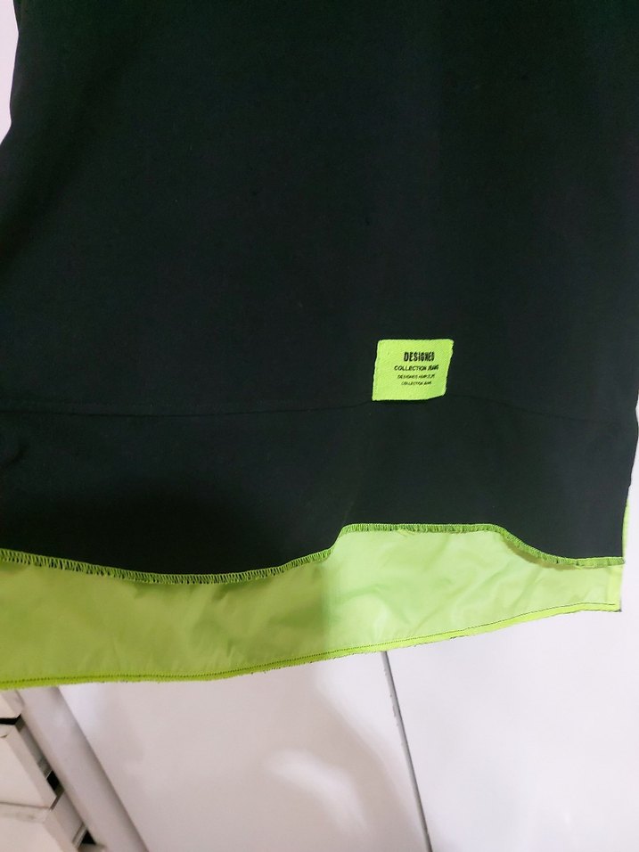 Düğmeli Siyah Yüksek Yakalı Kadın Sweatshirt - Görsel 2