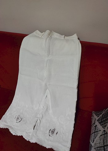 Zara İşlemeli Pantolon