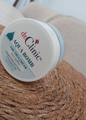 Dr. Clinic Aqua Bomb Nemlendirici Krem