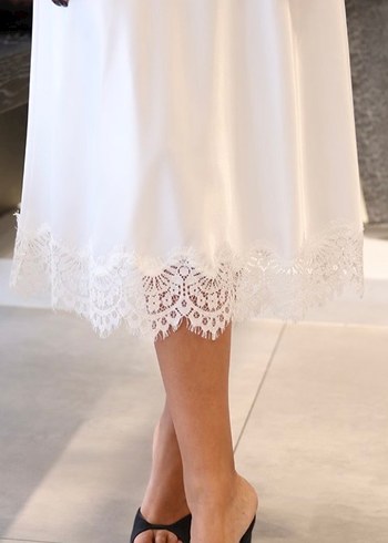 Dantel Detaylı Uzun Beyaz etek - Görsel 2