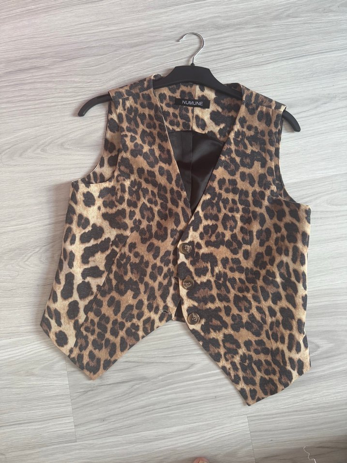 Leopar Desenli Düğmeli Kadın Yelek - Görsel 4