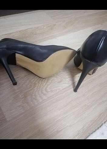 Diğer Siyah stiletto